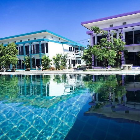 Menam Resort ナコーンパトム エクステリア 写真