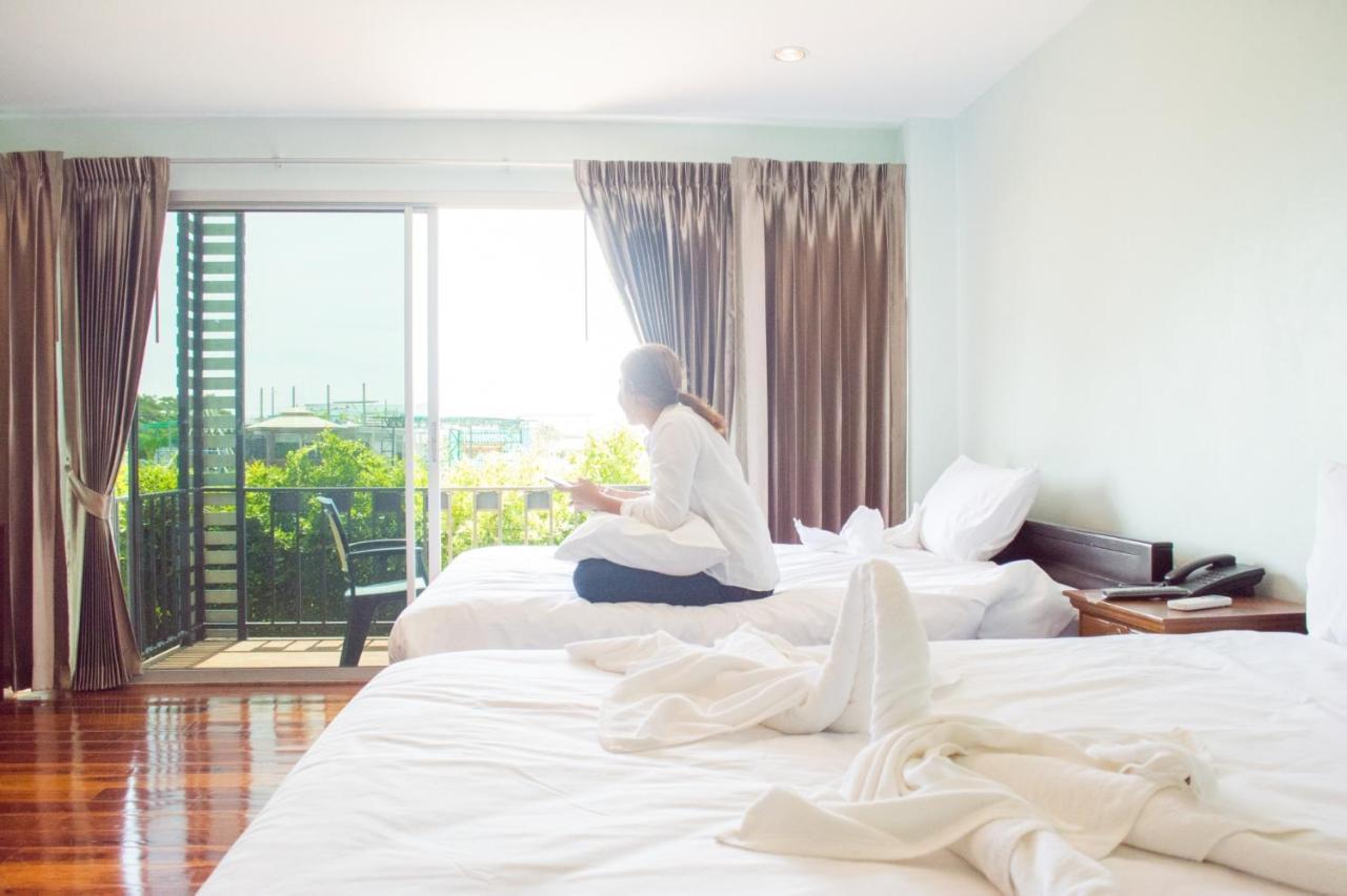 Menam Resort ナコーンパトム エクステリア 写真