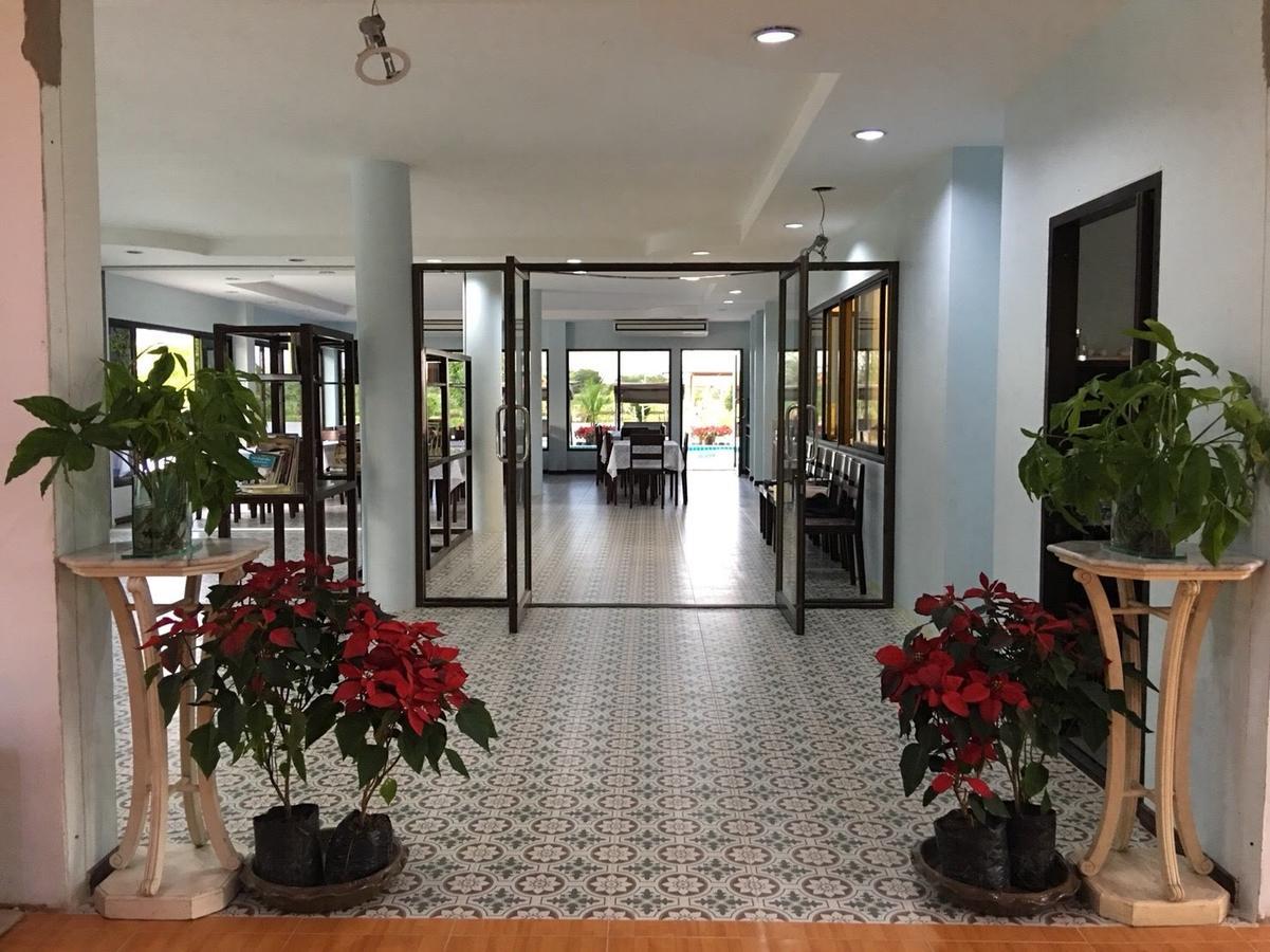 Menam Resort ナコーンパトム エクステリア 写真