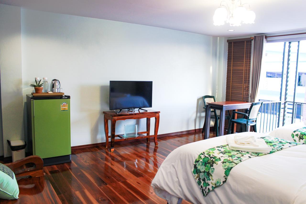 Menam Resort ナコーンパトム エクステリア 写真